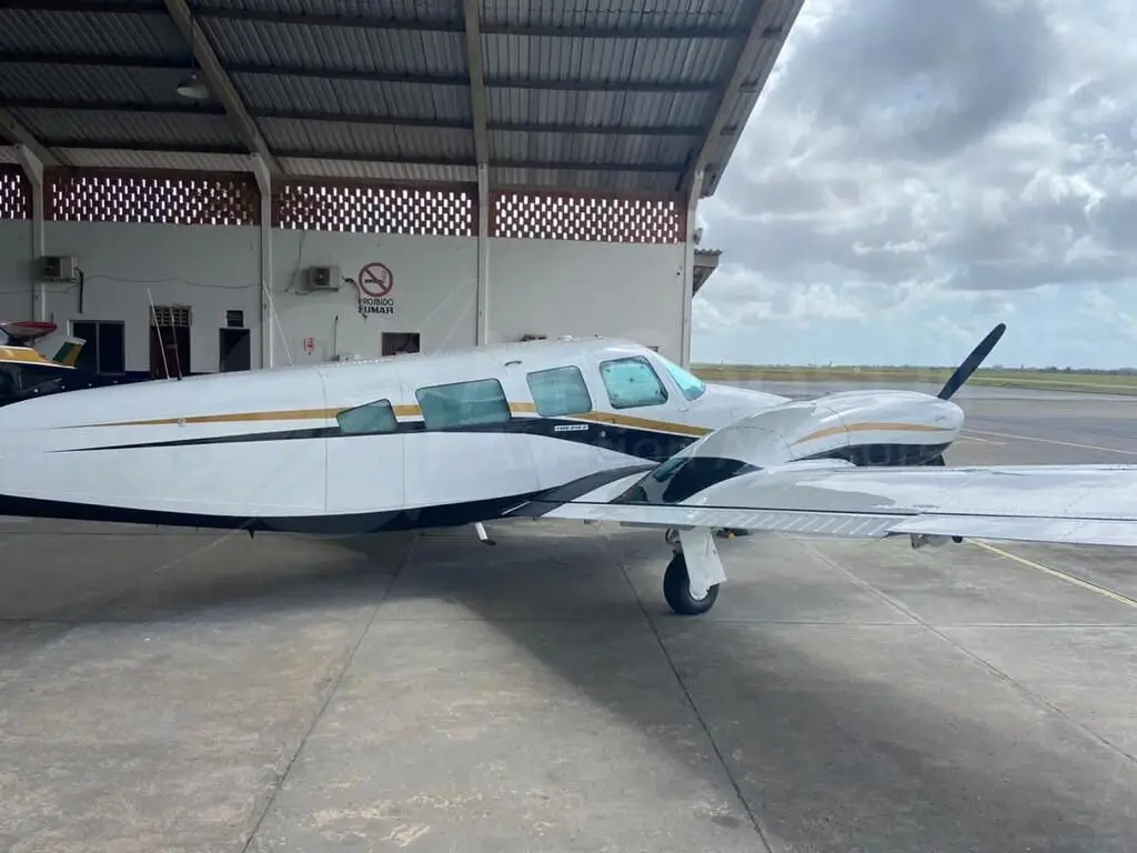 1986 Piper PA-34-220T Seneca III
