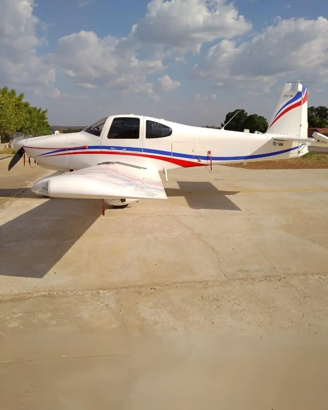 2011 Van's Aircraft RV-10