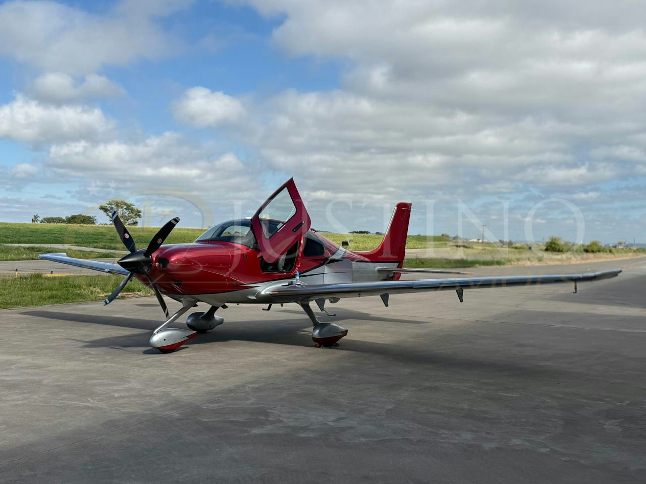 2023 Cirrus SR22T G6 Carbon
