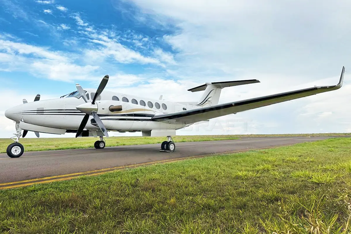 2000 Beechcraft King Air 350